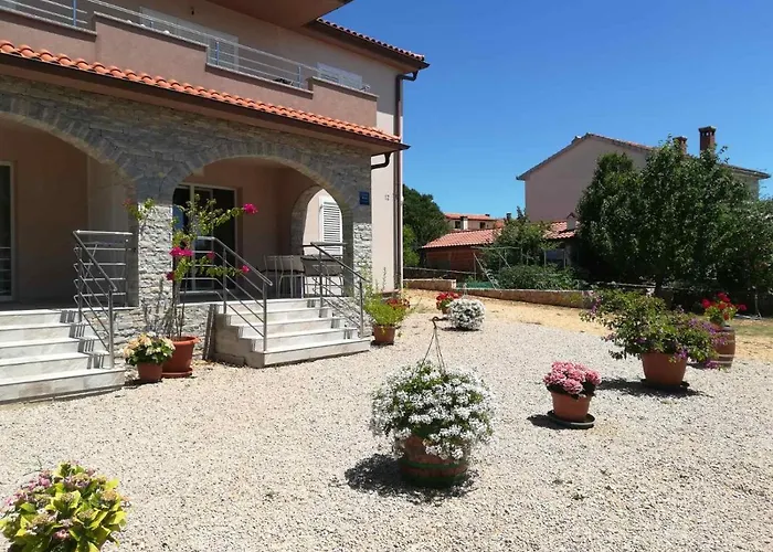 Apartament Stela Pinezići