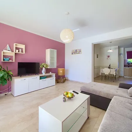 Stela Apartament